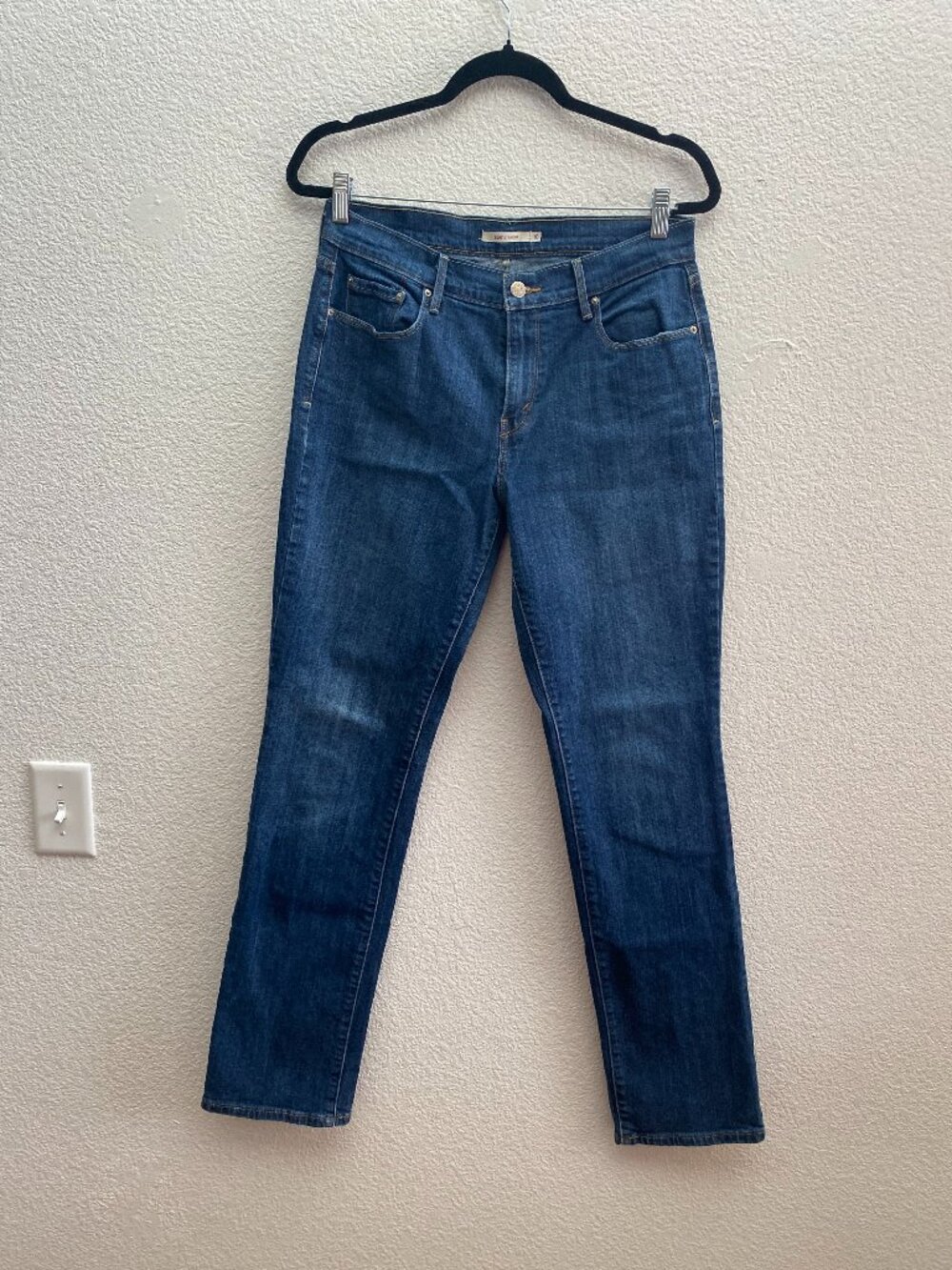 Levi's Jeans 505 Straight Dark Wash Mid-Rise Size 10 / 32.5 Inch Inseam